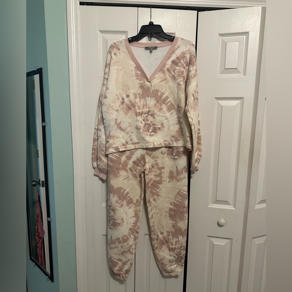 Marled Other - Cozy Tie-Dye Loungewear Set in Pink and Cream